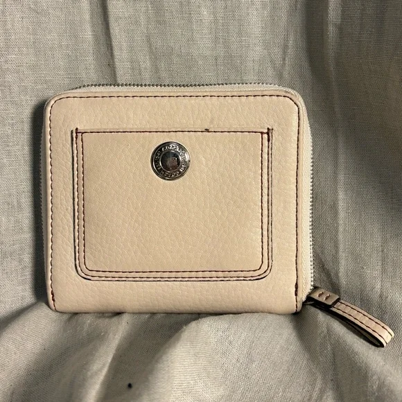 Coach | Bags | Coach Vintage White Leather Bifold Wallet With